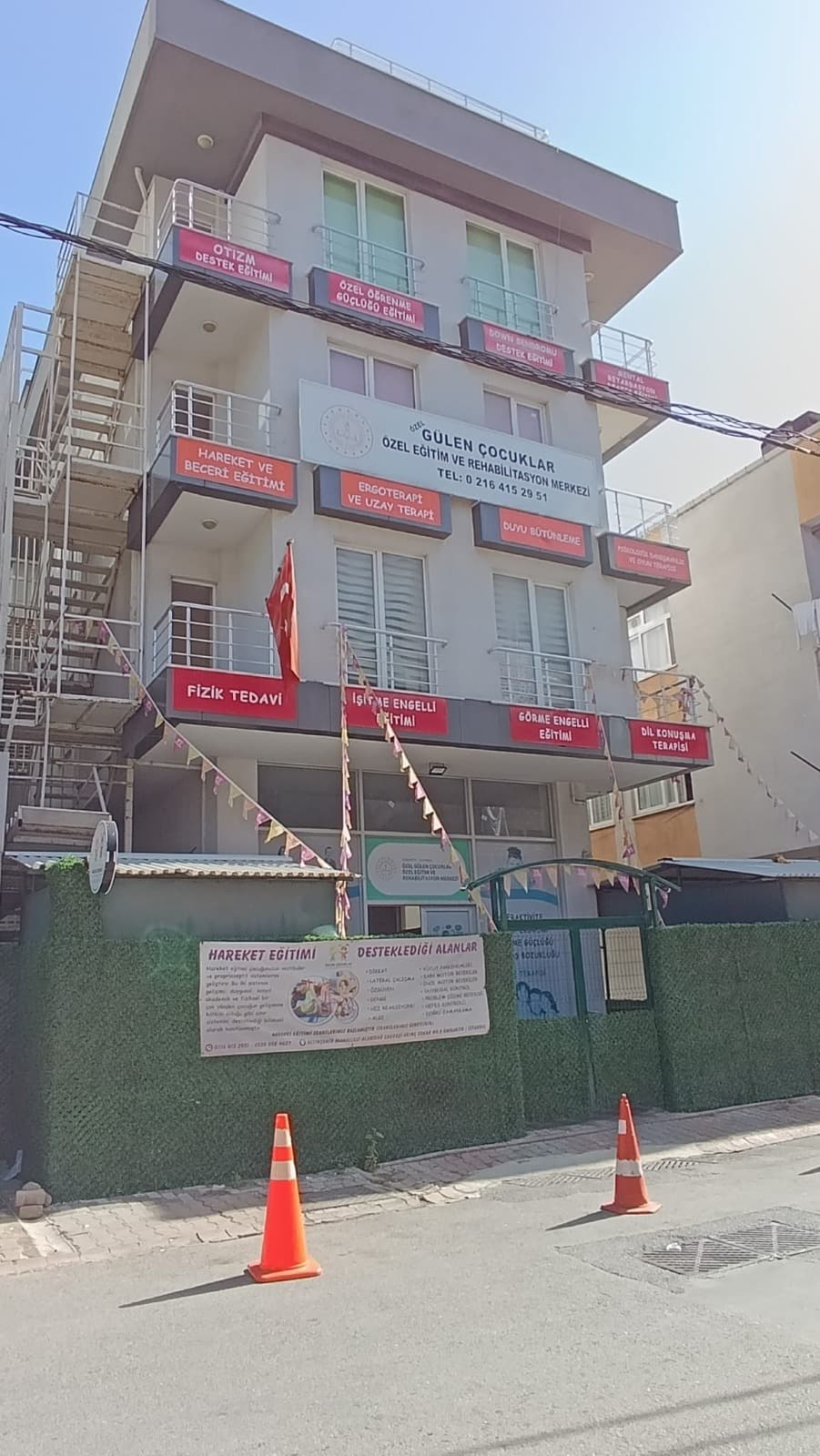 Gülen Çocuklar Galeri 19